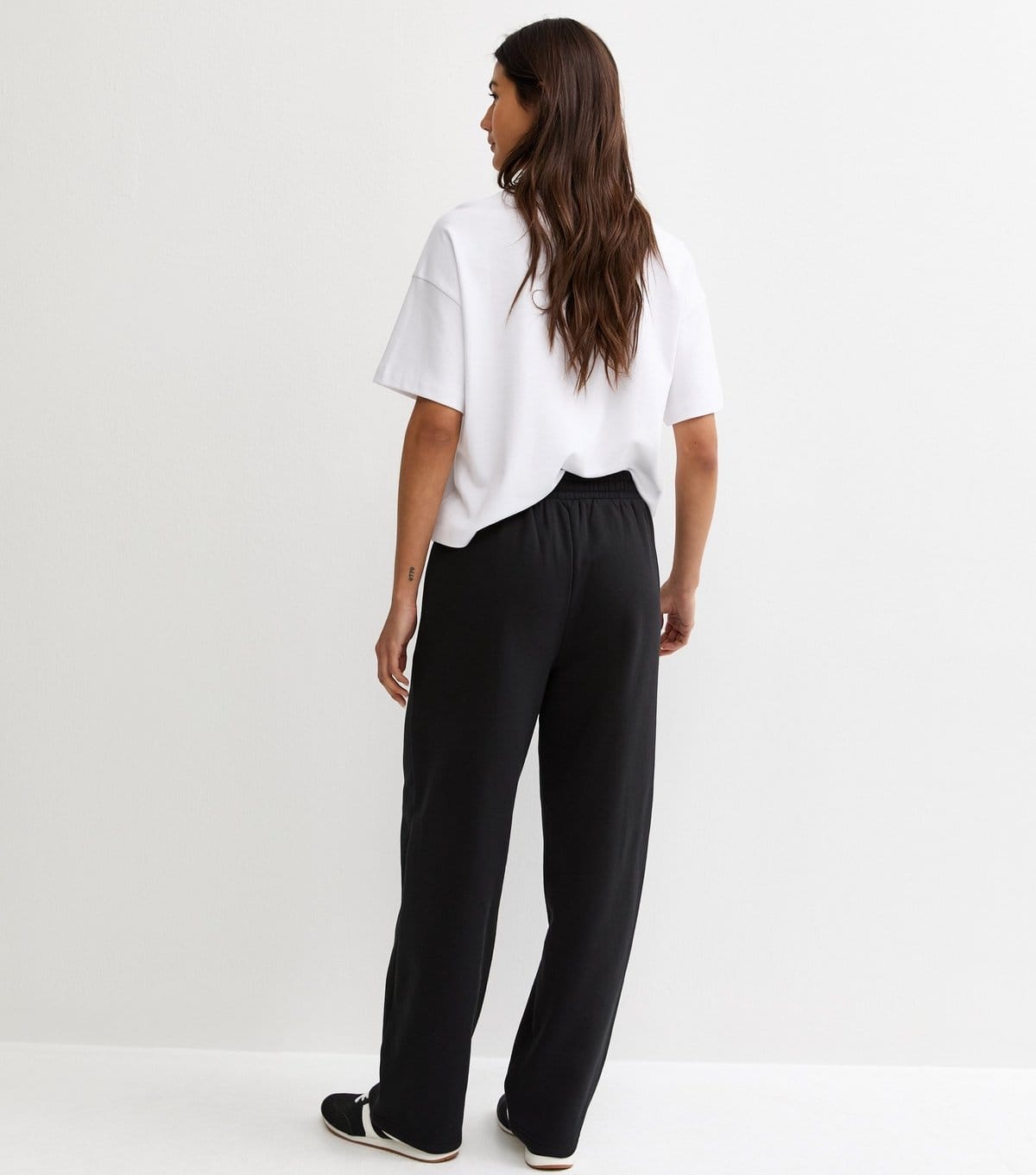 New Look Women's Black Tapered Wide Leg Joggers New Look - 4