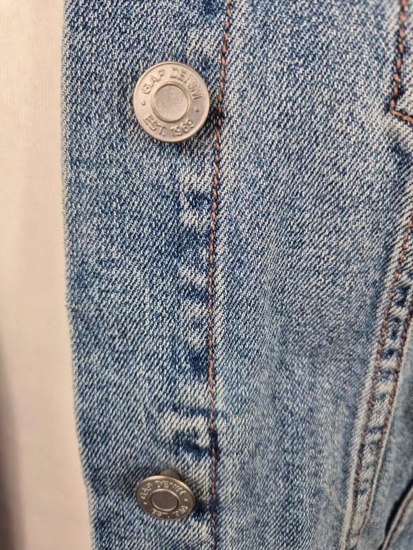 GAP gap ladies denim jacket size large