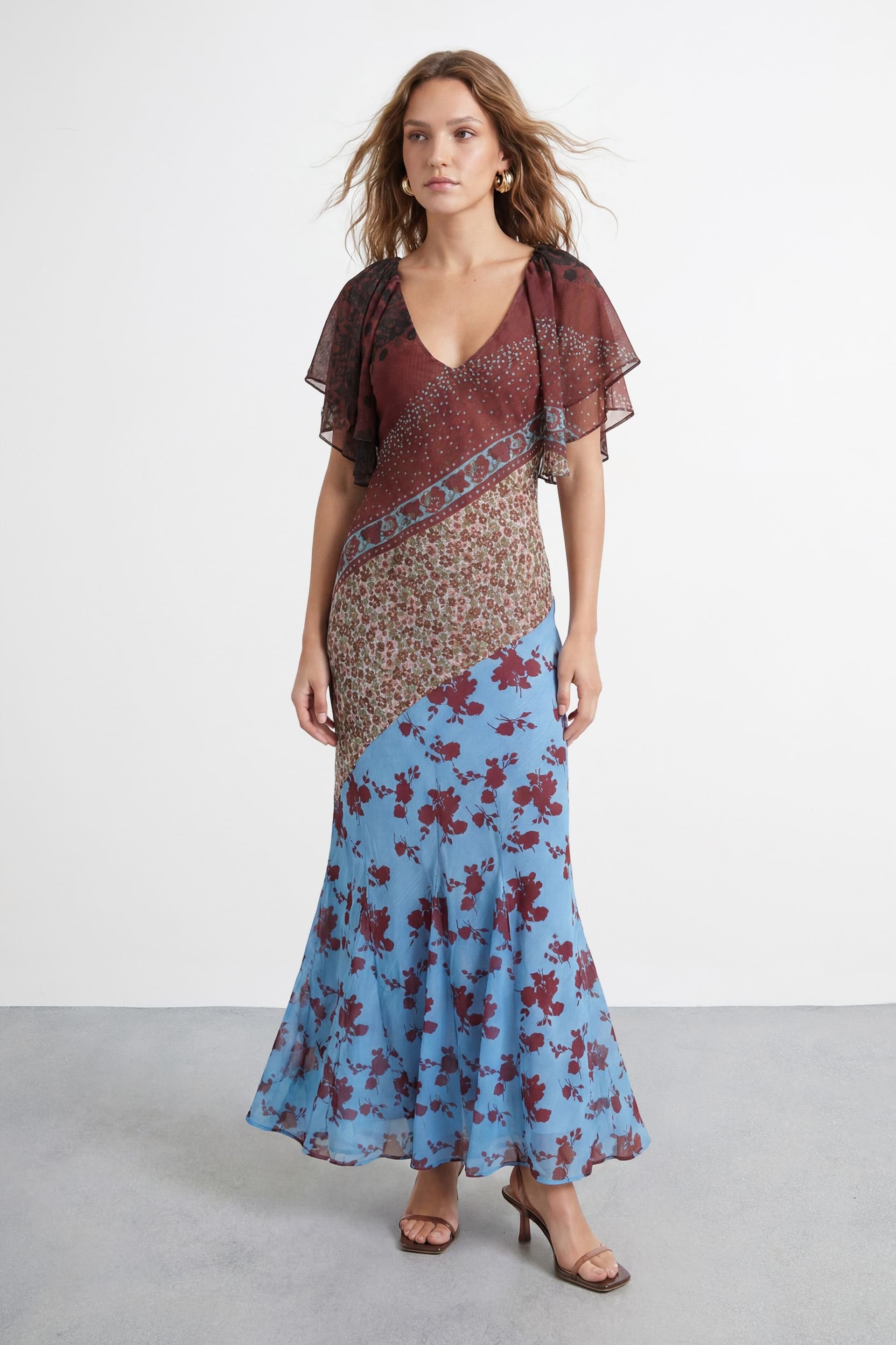 Warehouse Warehouse Women's Premium Floral Border Print Fluted Sleeve Maxi
