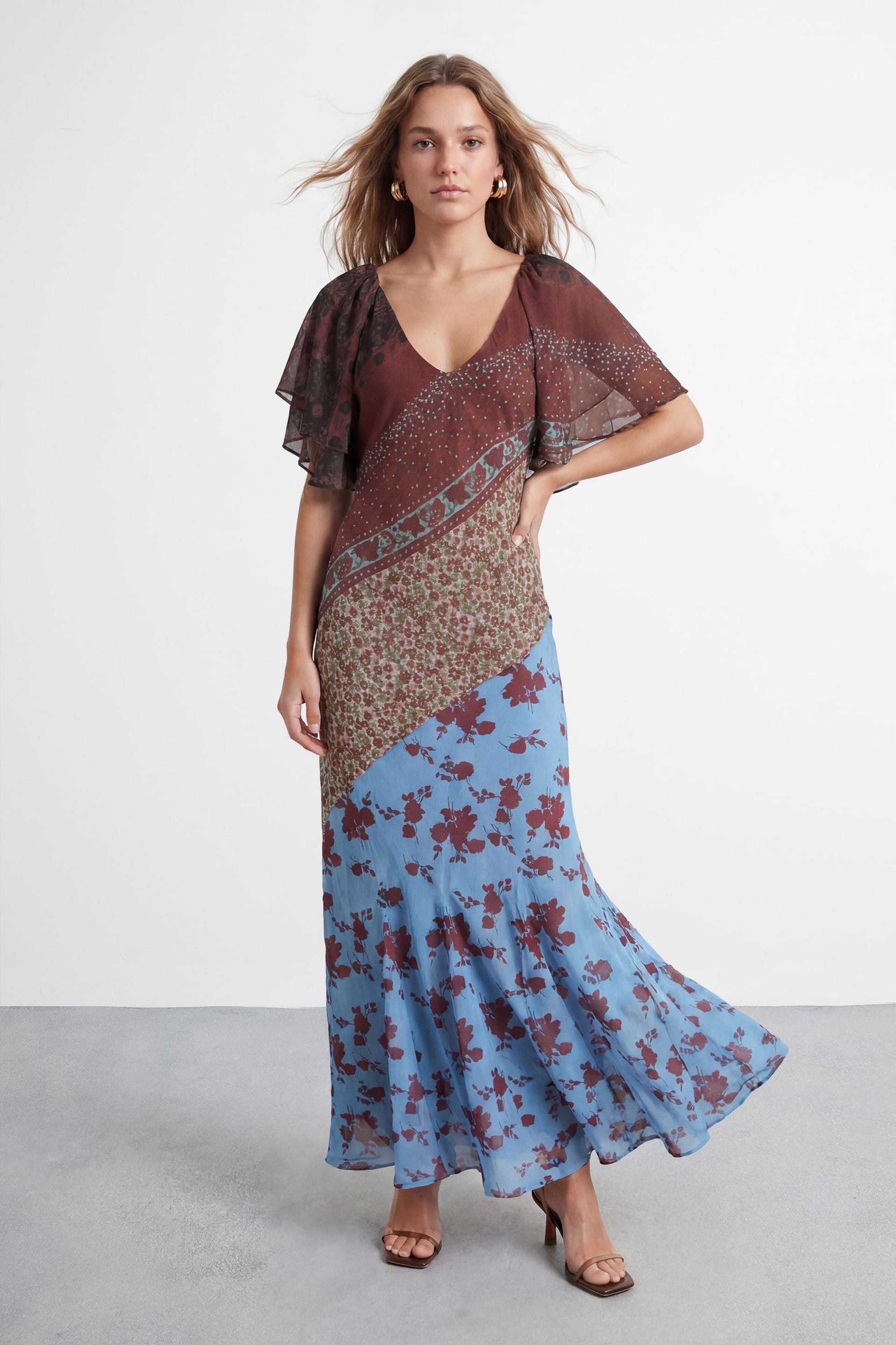 Warehouse Warehouse Women's Premium Floral Border Print Fluted Sleeve Maxi - 4