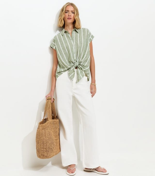 New Look Women's Green Striped Tie Front Shirt New Look - 3