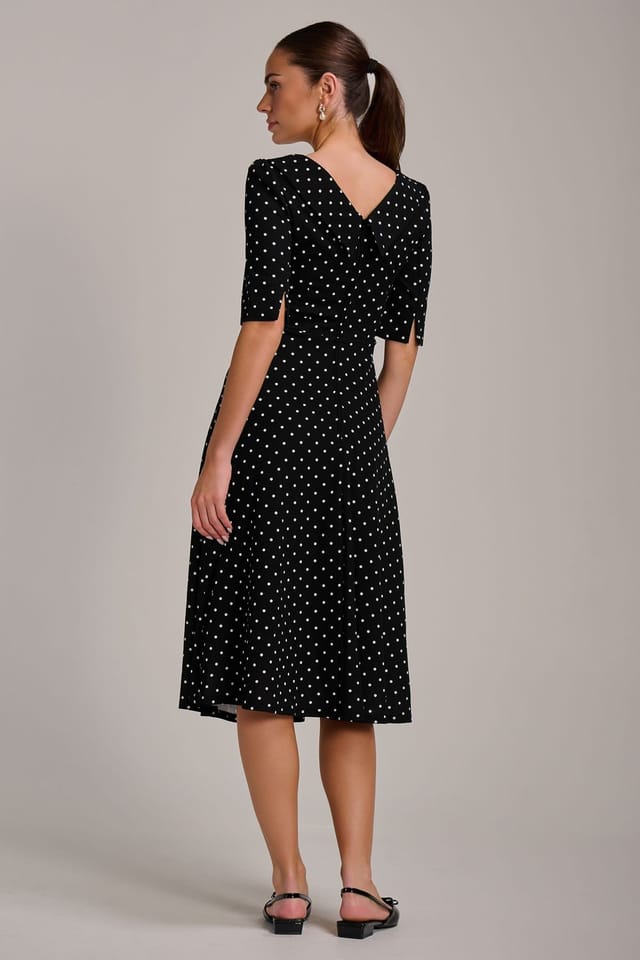 Jolie Moi Jolie Moi Women's Printed Scuba Fold Collar Midi Dress in Black - 2