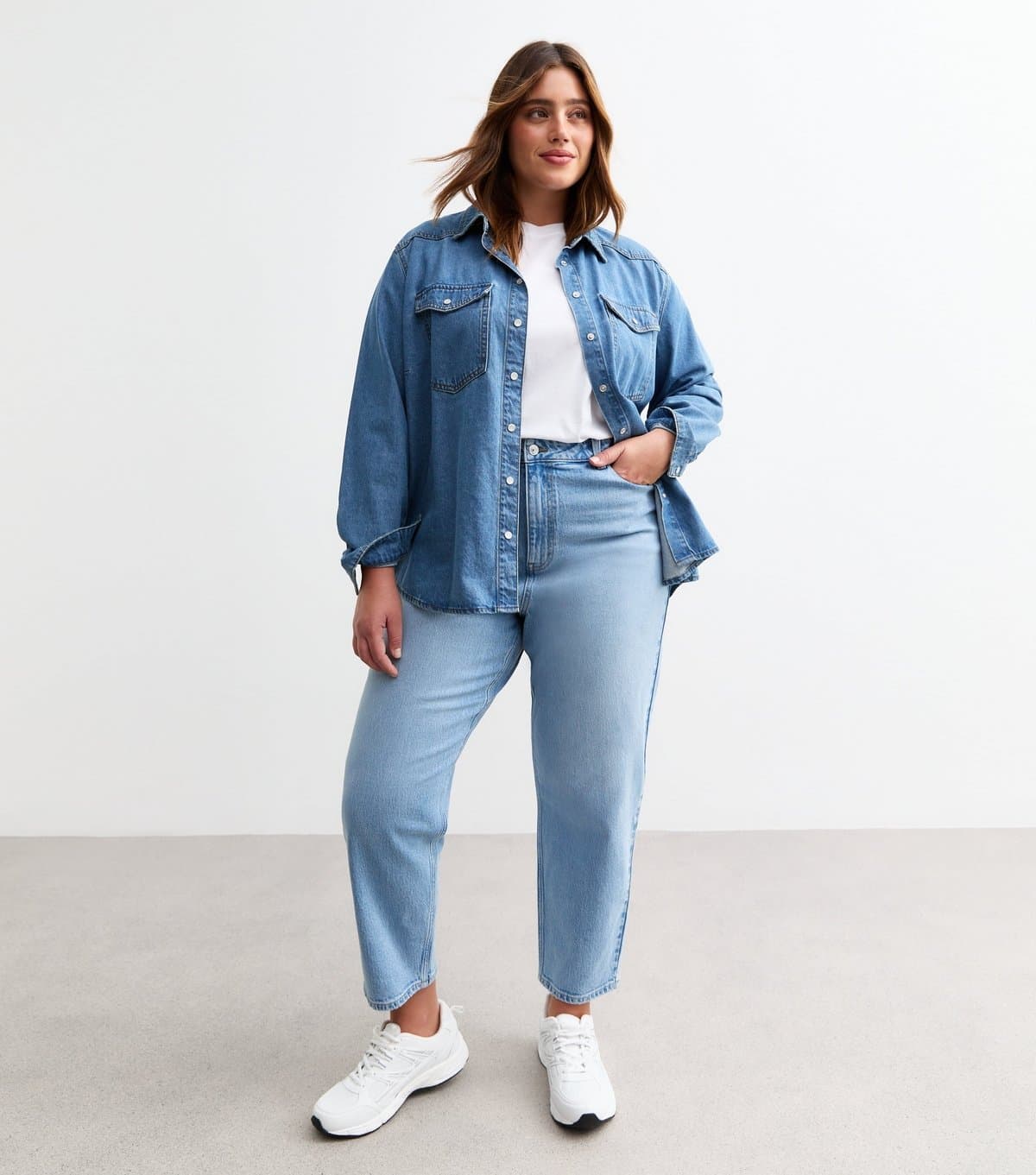 New Look Women's Plus Size Light Blue High Waist Mom Jeans Curves New Look