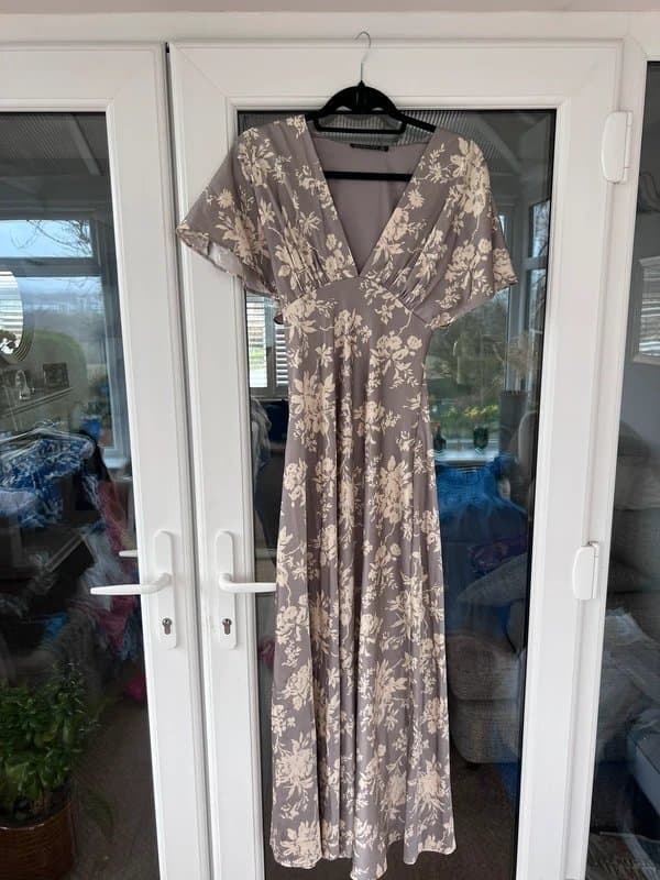 Abercrombie & Fitch Abercrombie&fitch grey floral midi dress size XS