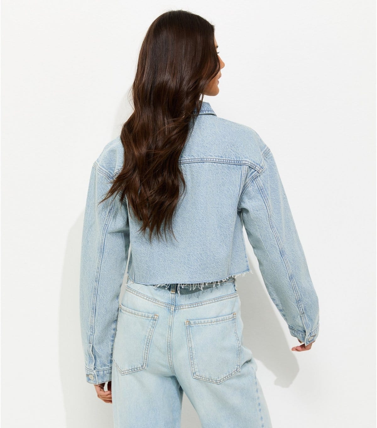 New Look Women's Blue Raw Edge Cropped Denim Jacket New Look - 4