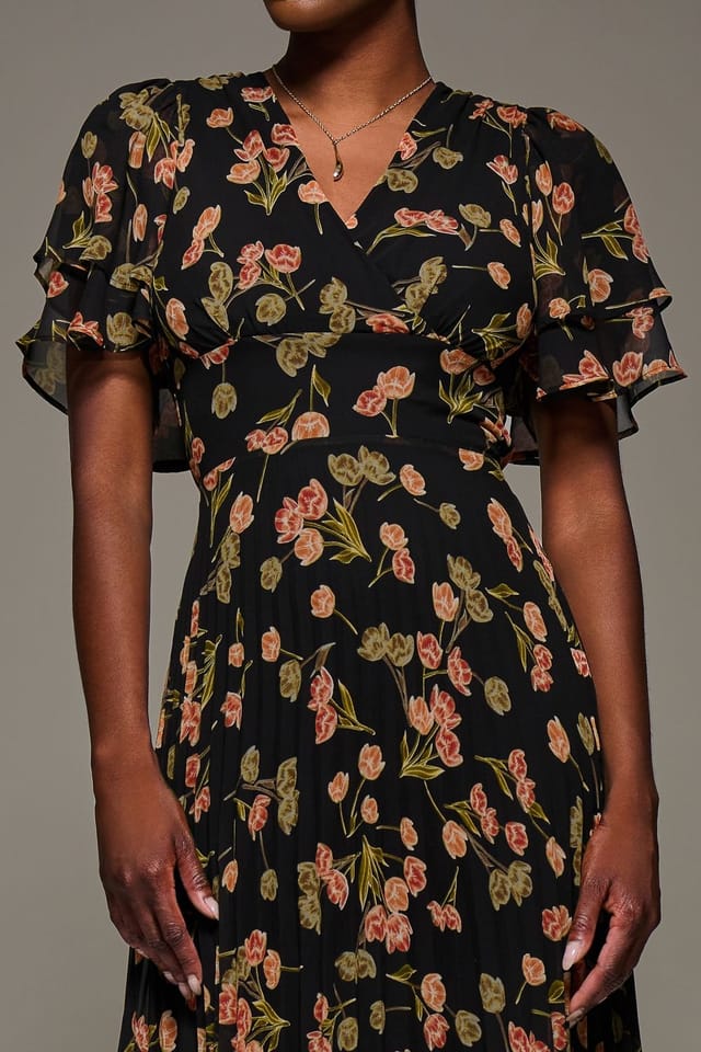 Jolie Moi Jolie Moi Women's Angel Sleeve Pleated Chiffon Midi Dress - 3