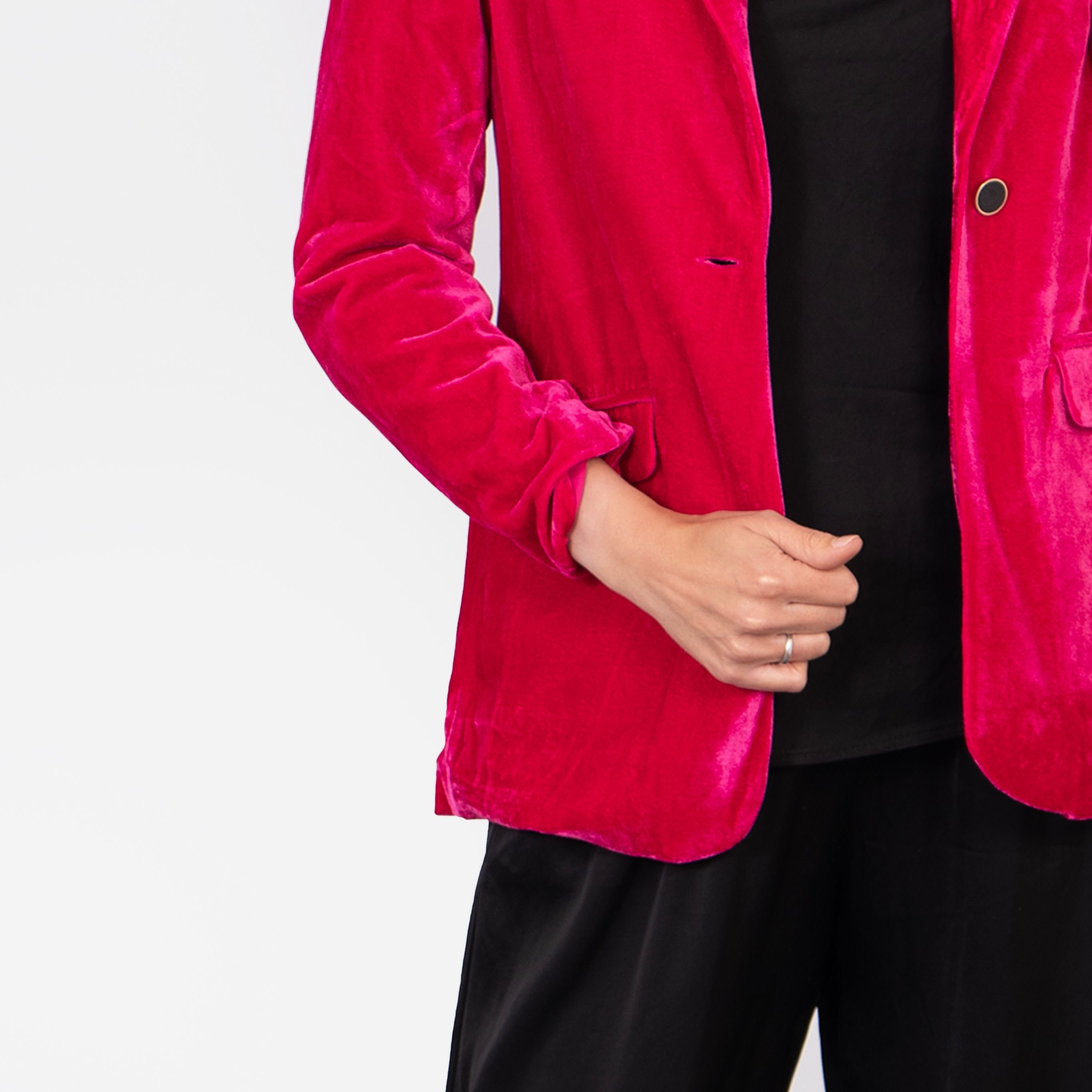 Sarta Sarta Women's Blake Suit Jacket Boyfriend Blazer - Raspberry, Velvet in Raspberry - 4