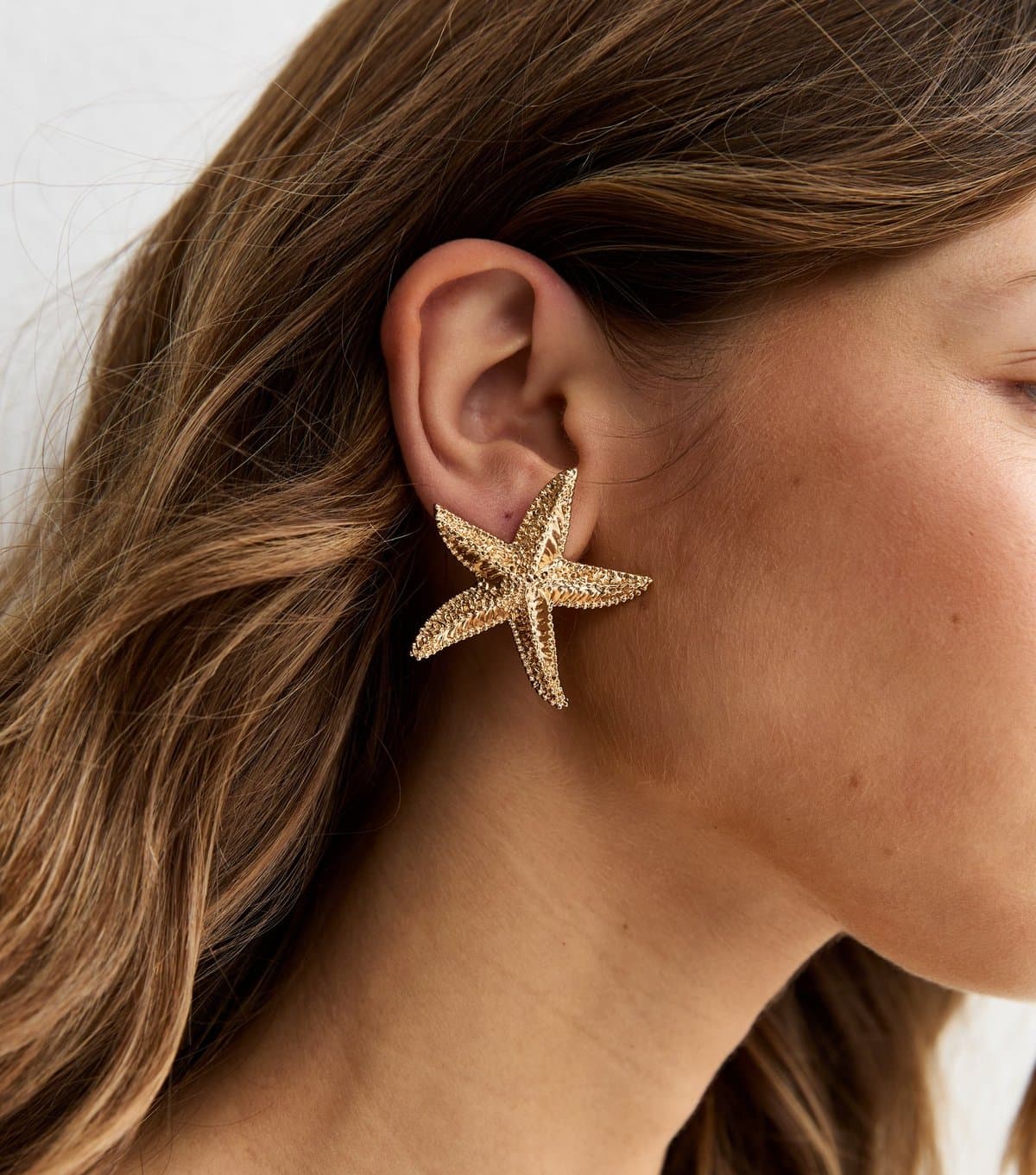 New Look Large Gold Tone Textured Starfish Stud Earrings New Look