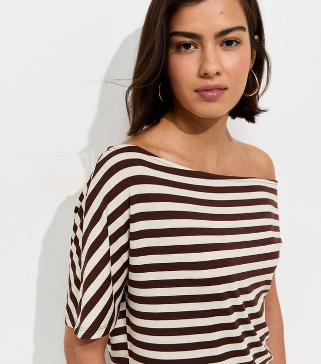 New Look Women's Brown Striped Off The Shoulder T-Shirt New Look - 2