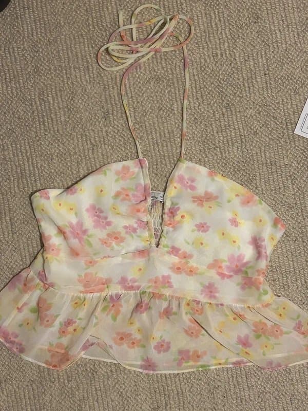 Bershka Bershka floral halter neck peplum crop top