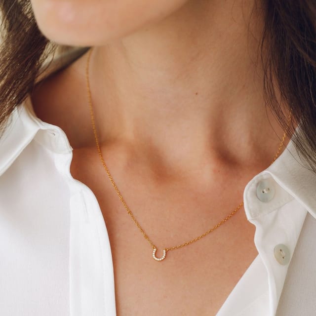 Gold Trip Gold Trip Women's Horseshoe Necklace in Gold - 2