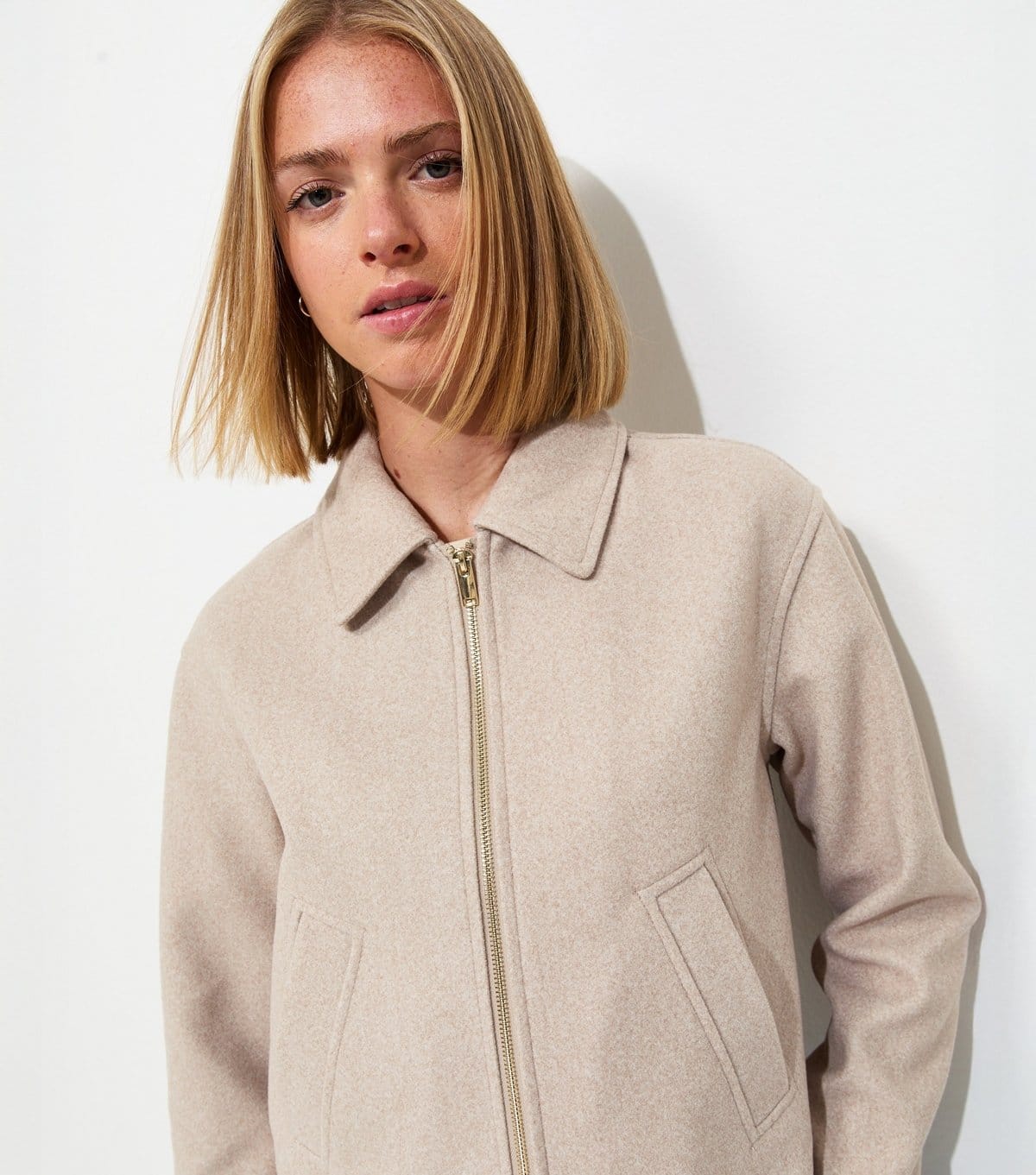 New Look Oatmeal Felt Zip Through Shacket