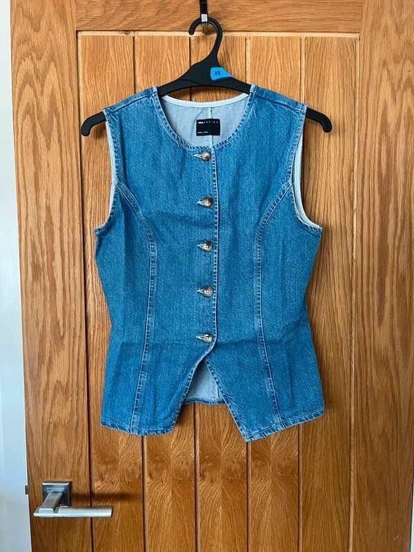 ASOS ASOS Design denim waistcoat
