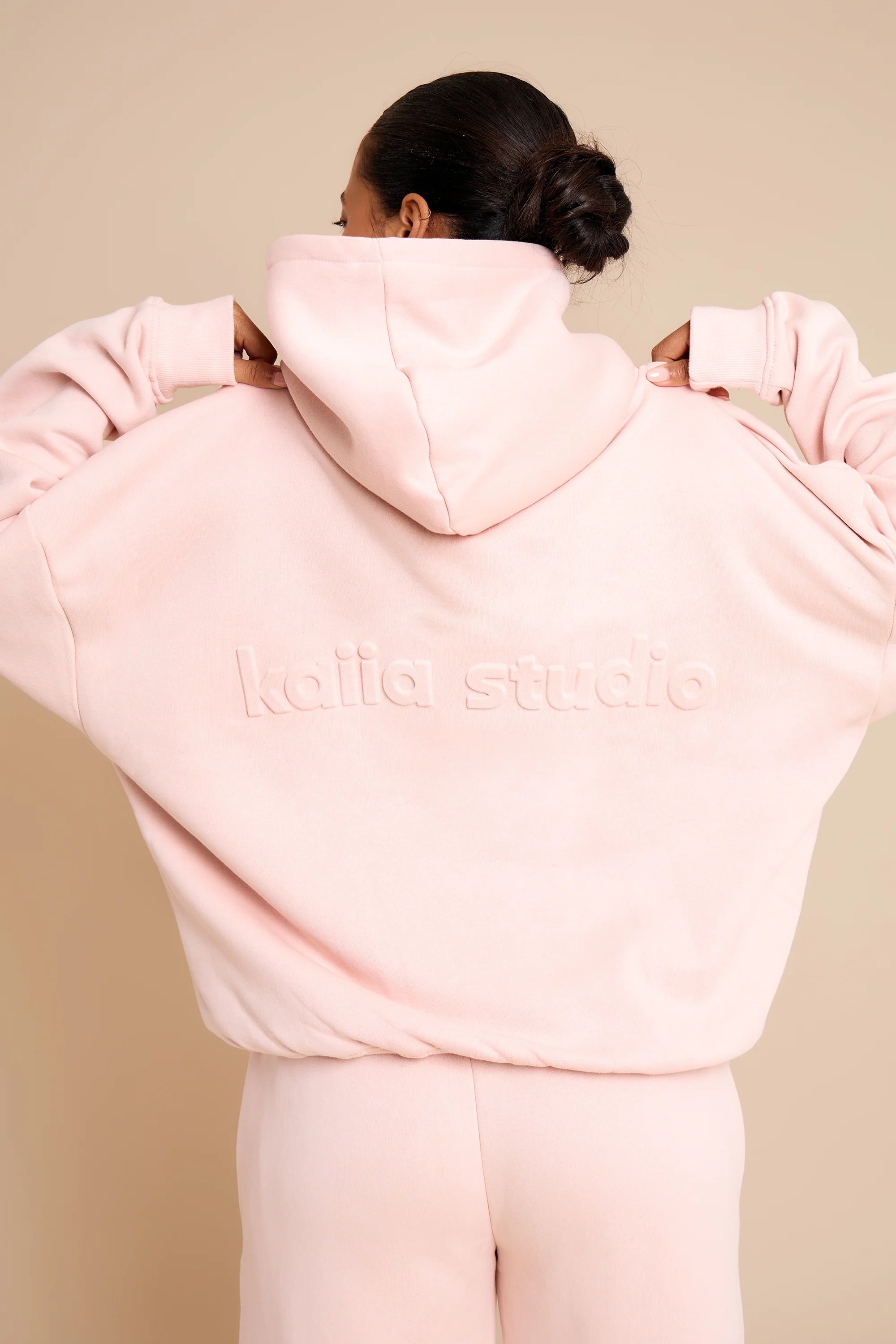 Kaiia Kaiia Embossed Studio Oversized Hoodie Baby Pink - 2