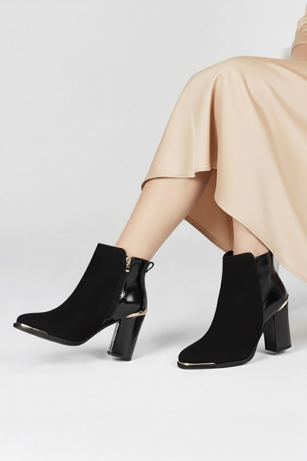 Amen Shoes Amen Shoes Women's Alicia Suede Leather Block Heel Boots in Black