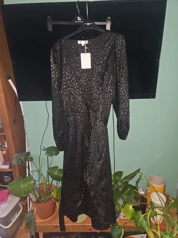 ASOS Asos miss floral size L 16 satin leopard black true wrap dress tea