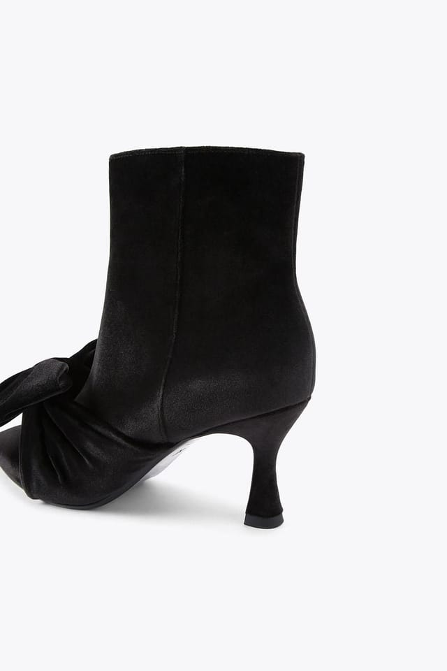 KG Kurt Geiger KG Kurt Geiger Women's 'Aria Bow' Velvet Boots in Black - 3