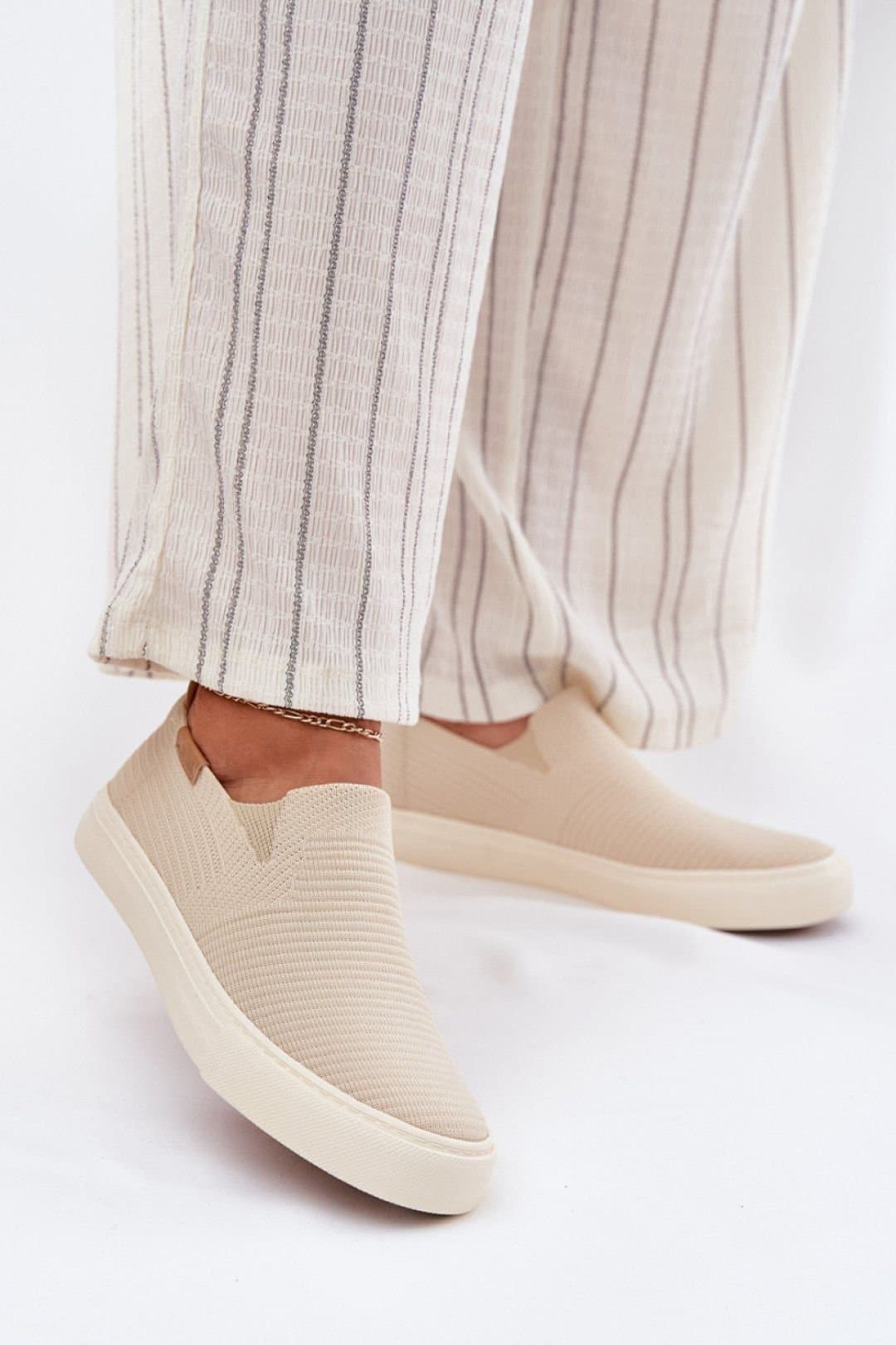 Love Lace Love Lace Women's Big Star Textile Slip On Sneakers with Insole & Rubber Sole in Beige