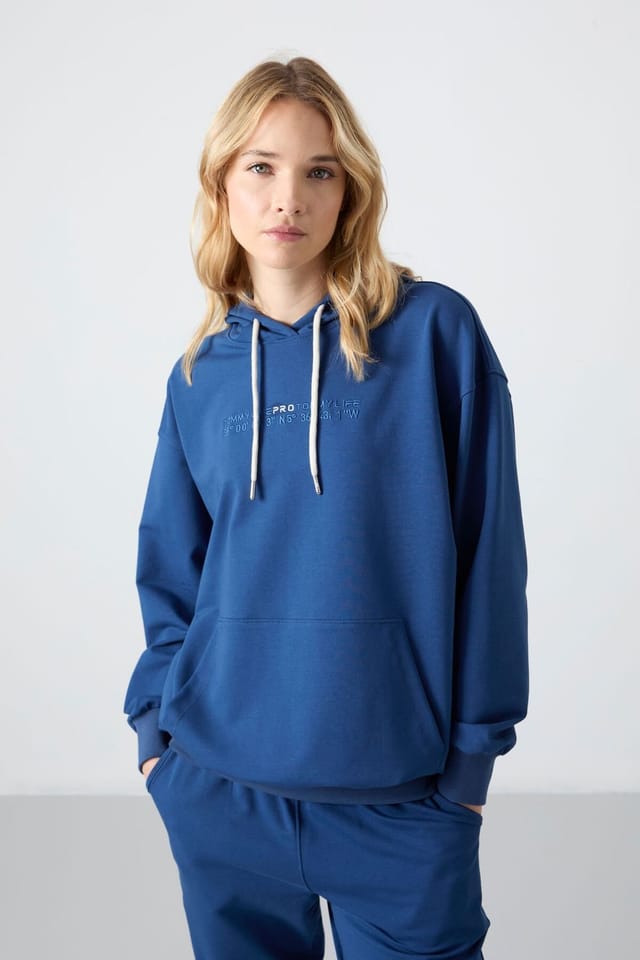 Tommy Life Tommy Life Women's Oversized Hooded Sweatshirt & Pants Set in Blue - 2