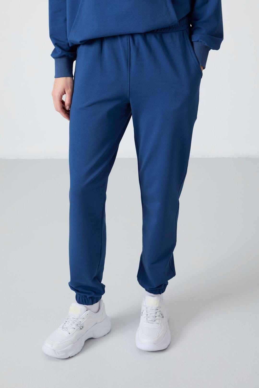 Tommy Life Tommy Life Women's Oversized Hooded Sweatshirt & Pants Set in Blue - 4