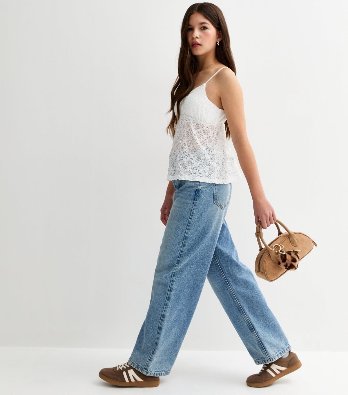 New Look Girls' White Lace Triangle Cami Top New Look - 3