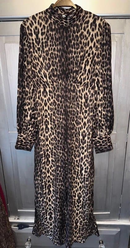 ASOS ASOS leopard print jumpsuit with open back, wide leg, size 14