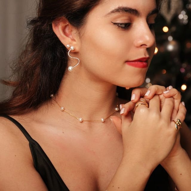 Gold Trip Gold Trip Women's Pearl Satellite Necklace in Gold - 2