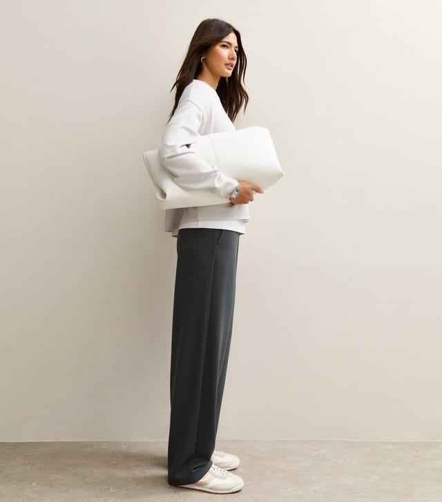 New Look Women's Premium Light Grey Barrel Leg Joggers New Look - 2