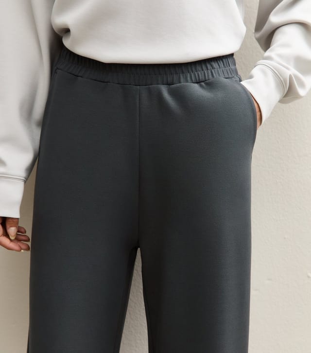 New Look Women's Premium Light Grey Barrel Leg Joggers New Look - 3