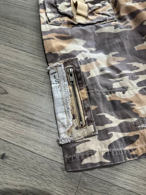 Camo Vintage embroidered camo patch style cargo shorts
