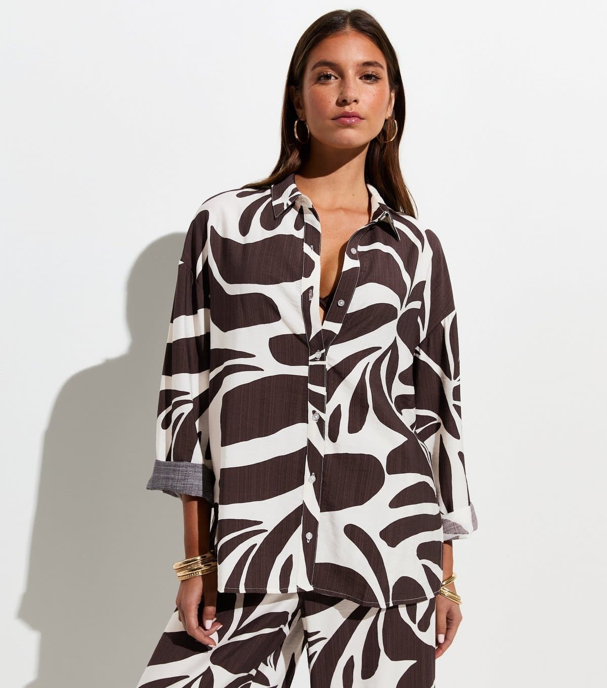 New Look Women's Brown Woven Leaf Print Beach Shirt New Look