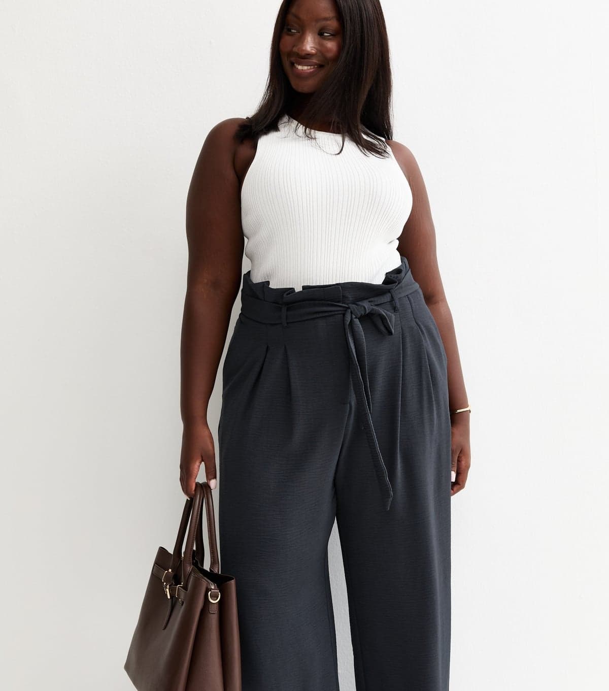 New Look Women's Plus Size Navy Paperbag Waist Wide Leg Trousers Curves New Look