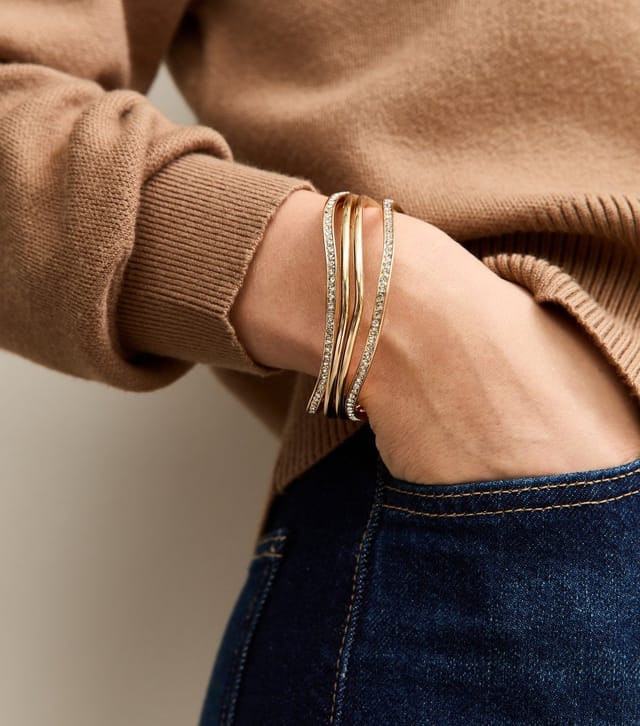 New Look Pack of 4 Gold Tone Diamante Curve Bangles New Look - 2