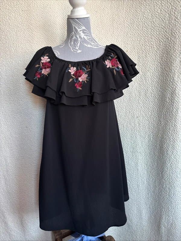 New Look New look women off-shoulder embroidered flowers design Dress uk 12