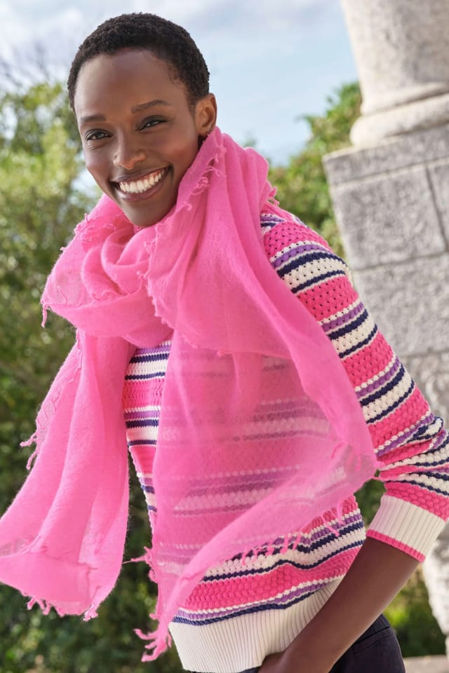 Pure Collection Pure Collection Women's Ultra Fine Cashmere Scarf in Bright Pink - 3