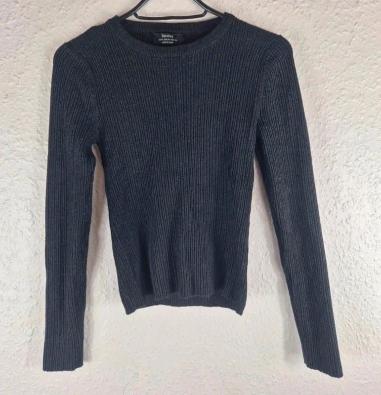 Bershka Bershka ribbed fitted sweater dark grey