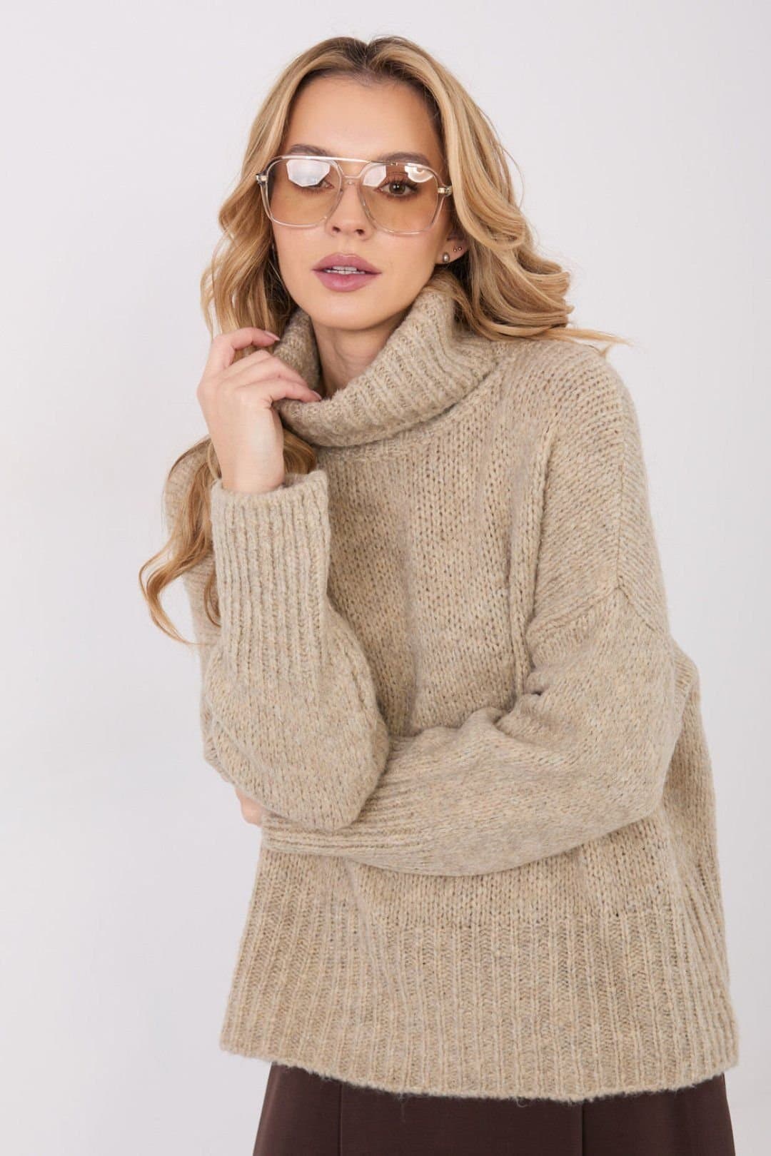 Love Lace Love Lace Women's Thick Knit Turtleneck Sweater Smooth No Fastening in Beige