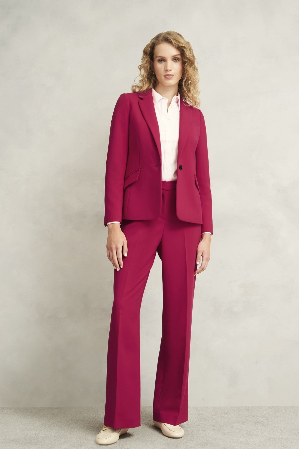 Hobbs London Hobbs London Women's Suki Single Breasted Suit Jacket in Magenta - 3
