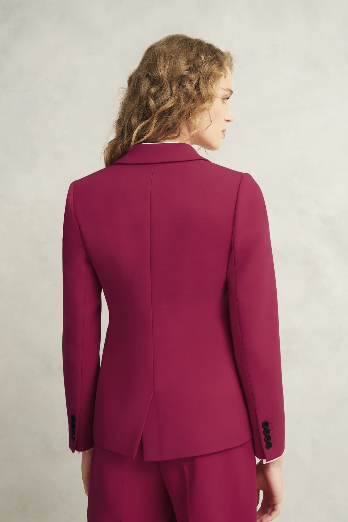 Hobbs London Hobbs London Women's Suki Single Breasted Suit Jacket in Magenta - 4