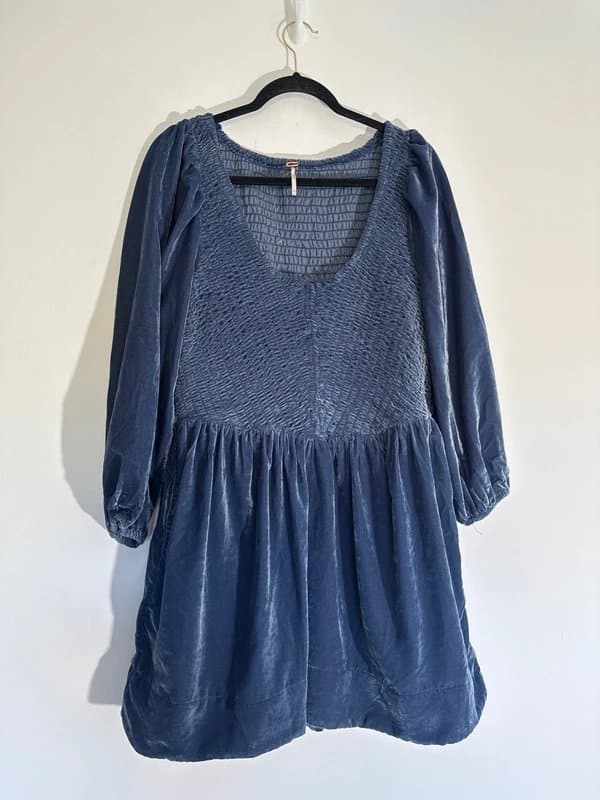 Free People New (no tags ) Free People Blue Farrier Velvet Mini Dress - size large /14