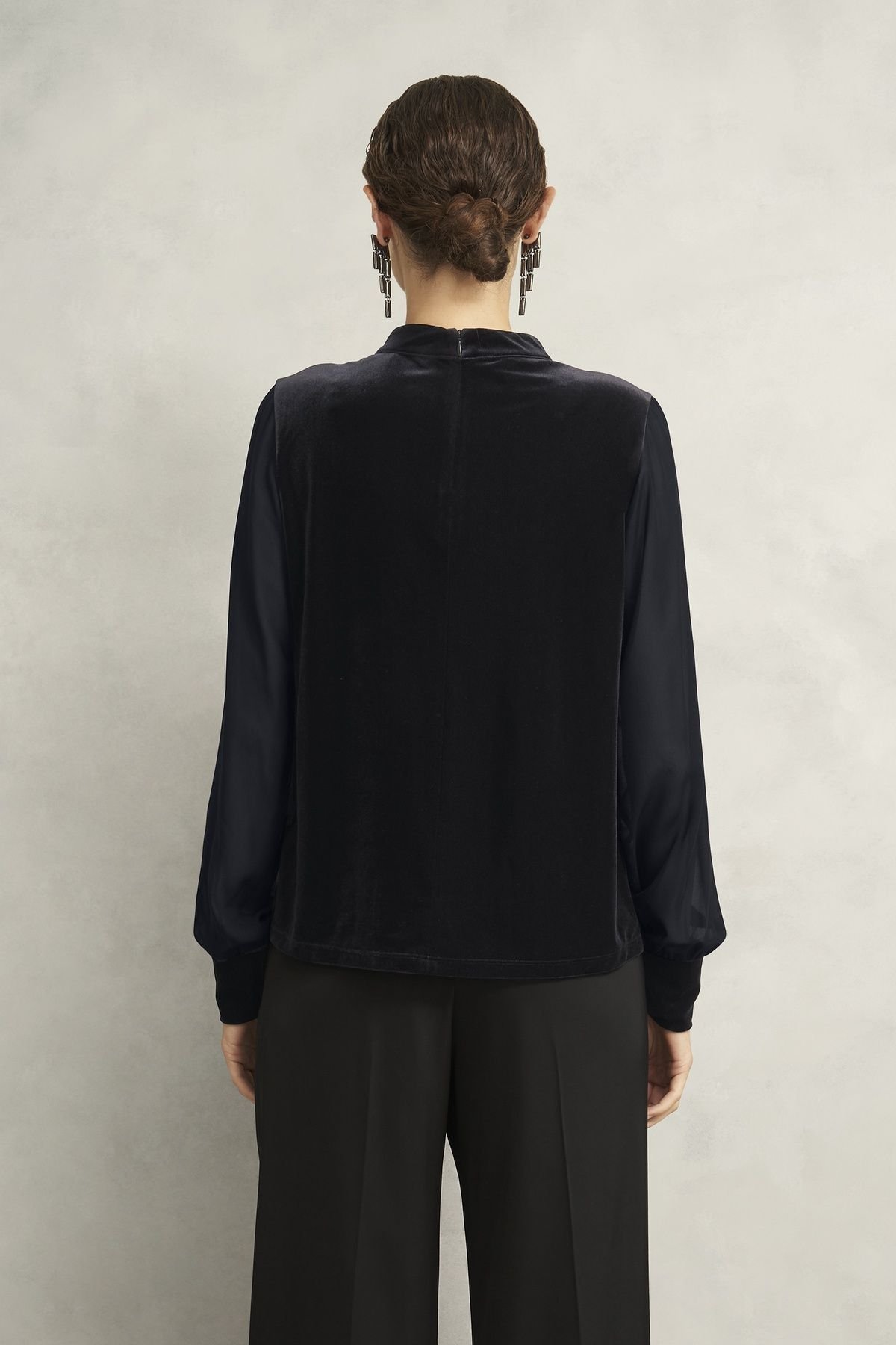 Hobbs London Hobbs London Women's Lorelai Velvet Top in Jet Black - 4