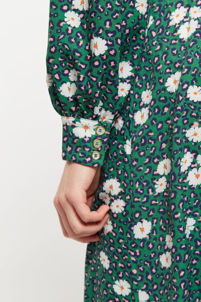 Louche Louche Women's Liv Roaring Daisy Print Long Sleeve Midi Dress - Green - 3