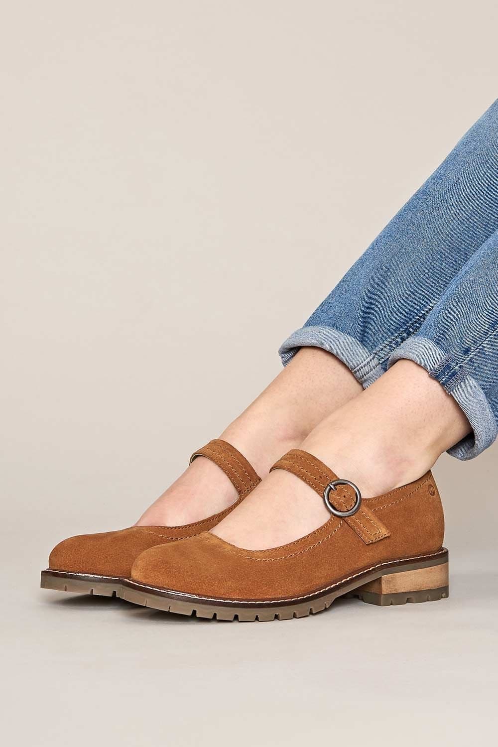 Moshulu Moshulu Women's Boyce' Flat Mary Jane Style Shoes in Tan