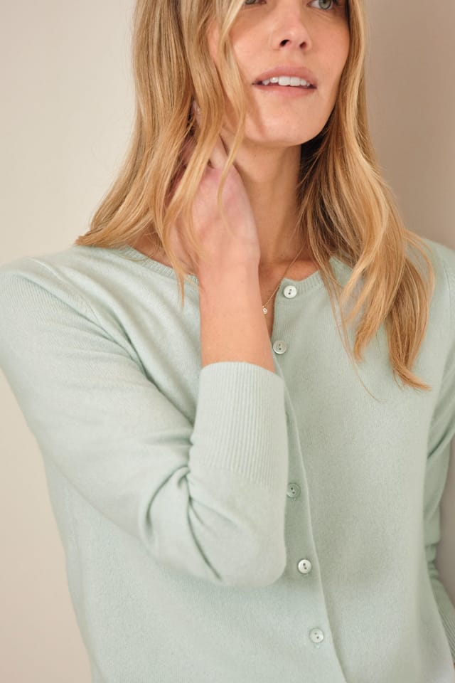 Pure Collection Pure Collection Women's Cashmere Crew Neck Cardigan in Light Blue - 2