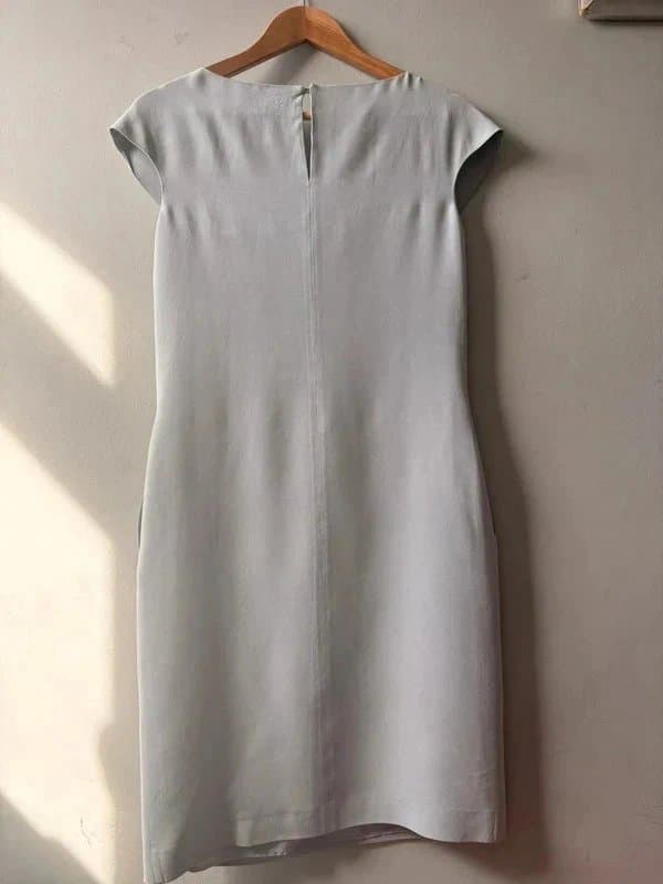 LK Bennett Stunning 100% soft grey silk UK 10 LK Bennett dress