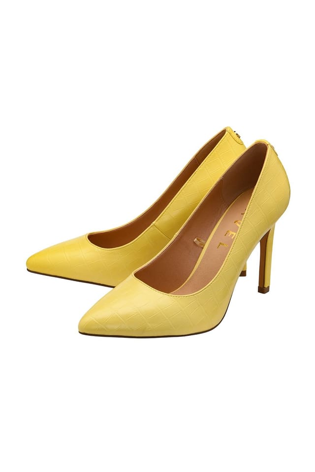Ravel Ravel Women's 'Edson' Pointed-Toe Court Shoes in Yellow - 2