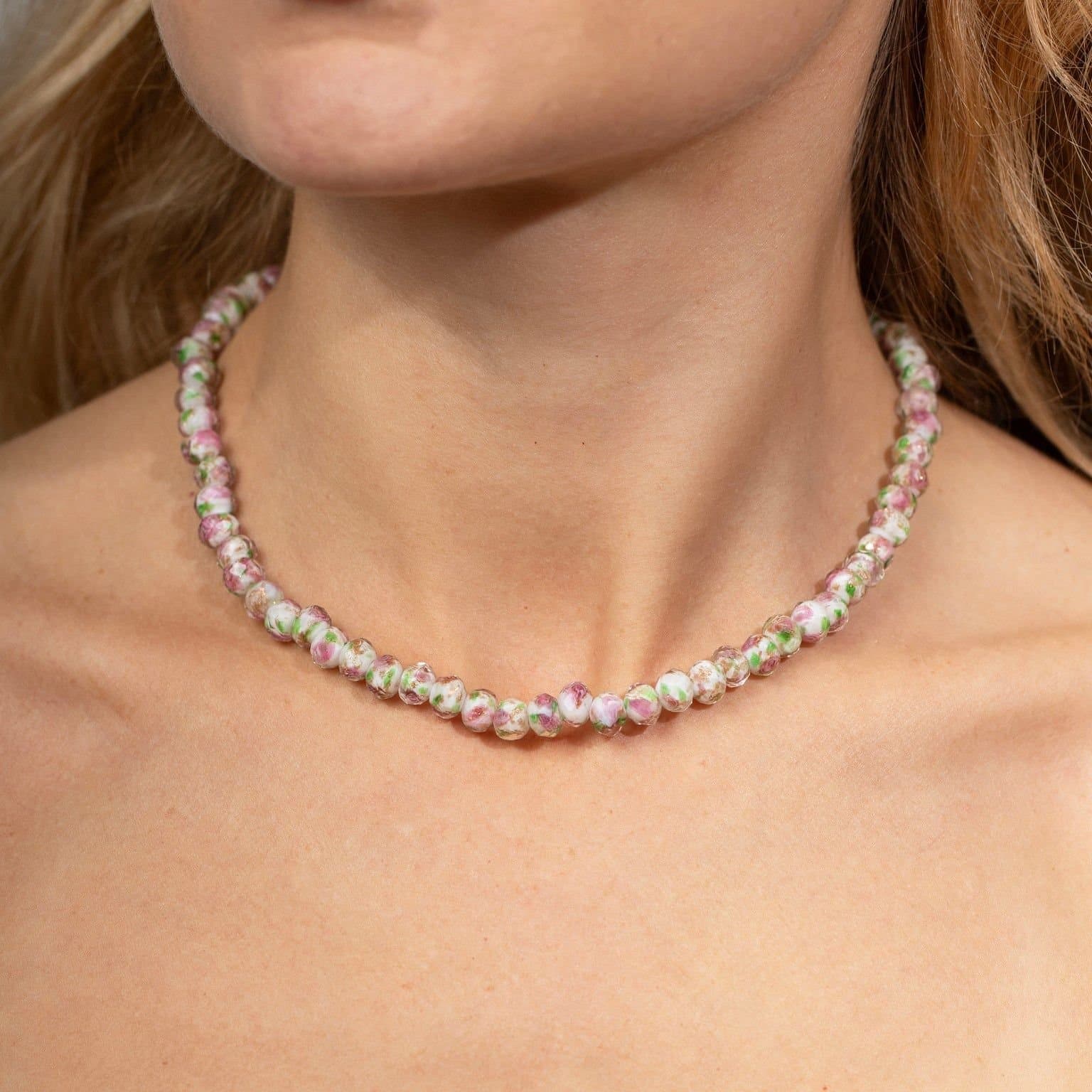 Gold Trip Gold Trip Women's Summer Rose Glass Beaded Necklace