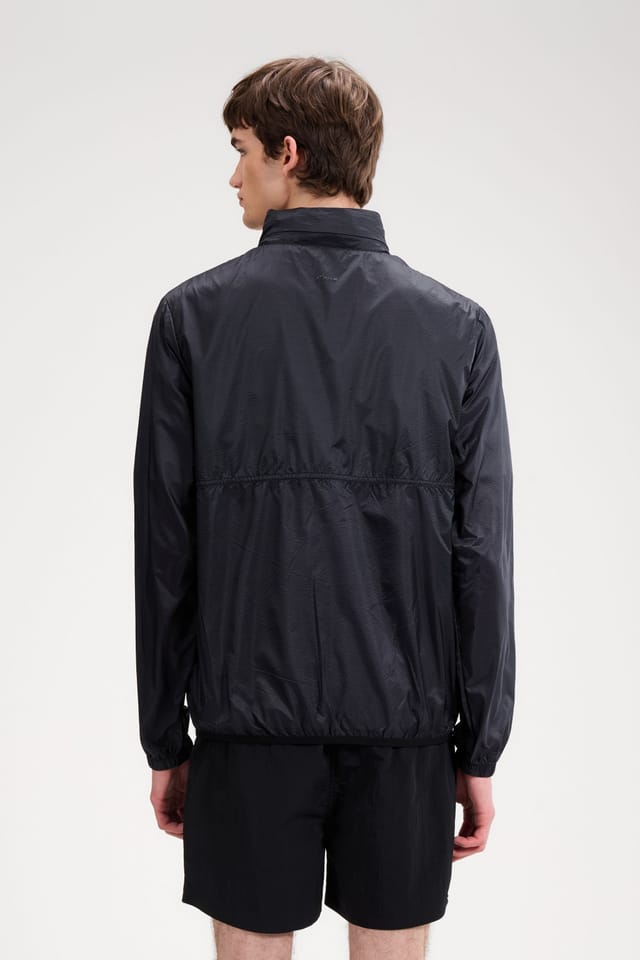 Ellesse Ellesse Men's Berg Windrunner in Black - 2