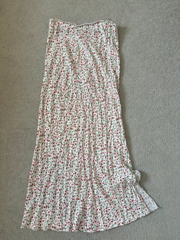 ASOS asos floral rose maxi skirt with small side slit