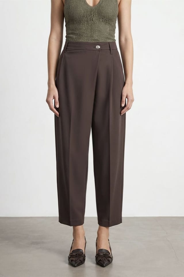 Dilvin Dilvin Women's High-Waist Wide-Leg Crepe Trousers in Chocolate - 3